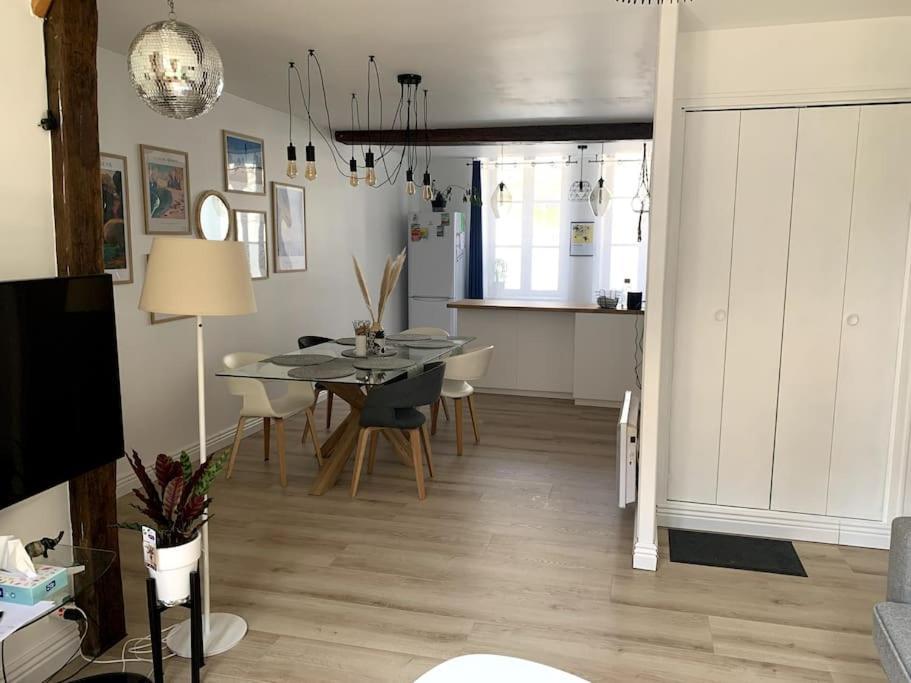 Superbe Duplex Centre-Ville Avec Parking Gratuit Auxerre Exteriör bild